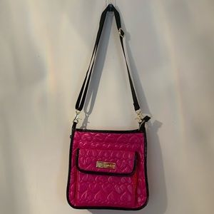 BETSEY JOHNSON CROSSBODY/SHOULDER BAG HOT PINK